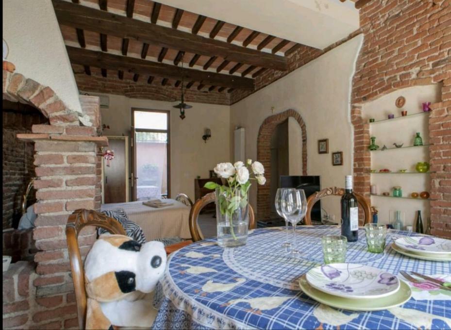 Taverna Rustica In Toscana Fucecchio Exterior photo
